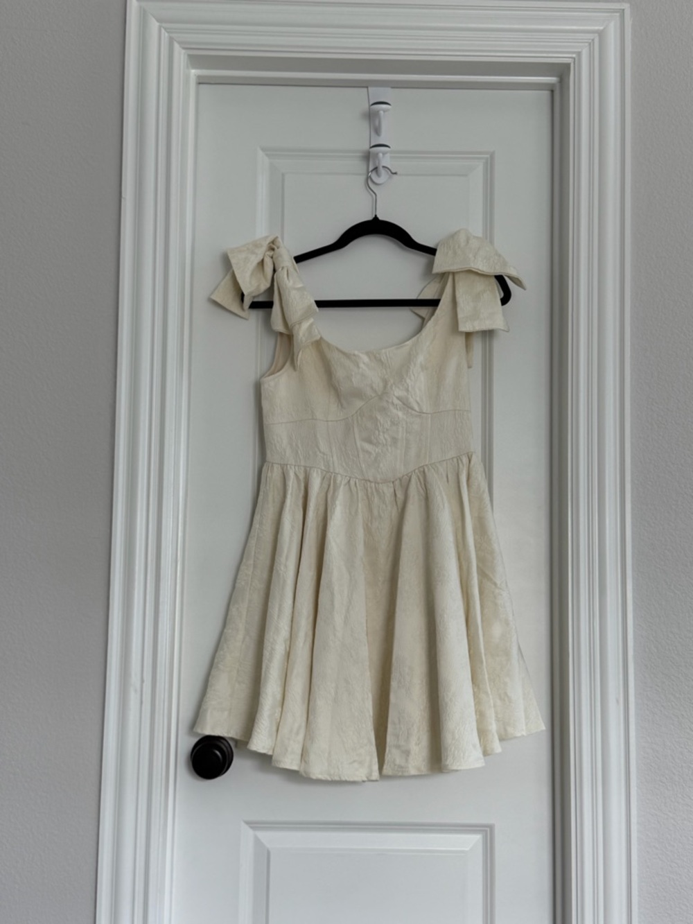 Idem Ditto Ivory Bow-Shoulder Fit & Flare Dress